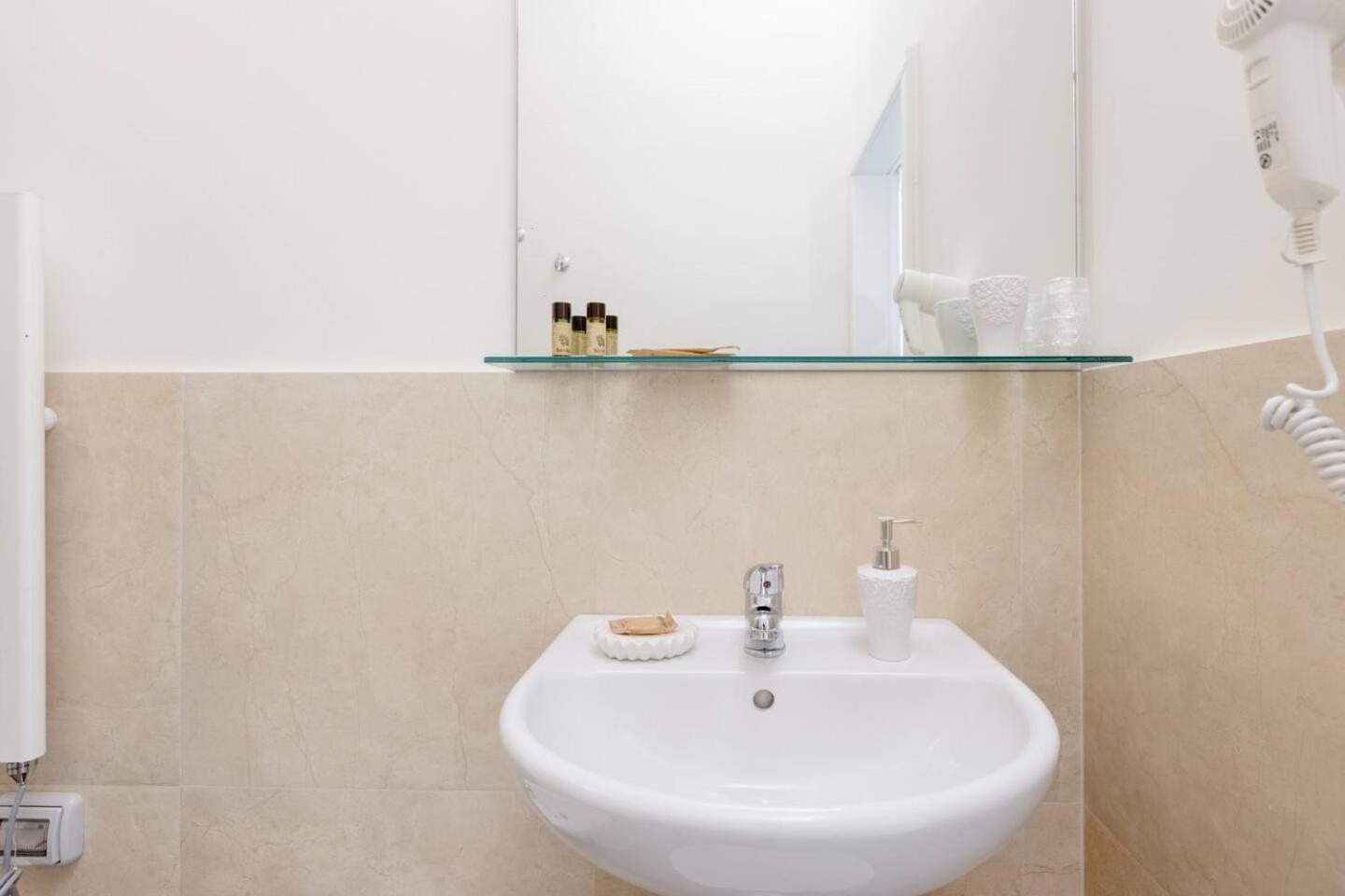 Il Re Degli Scalzi Hotel Матера Екстериор снимка